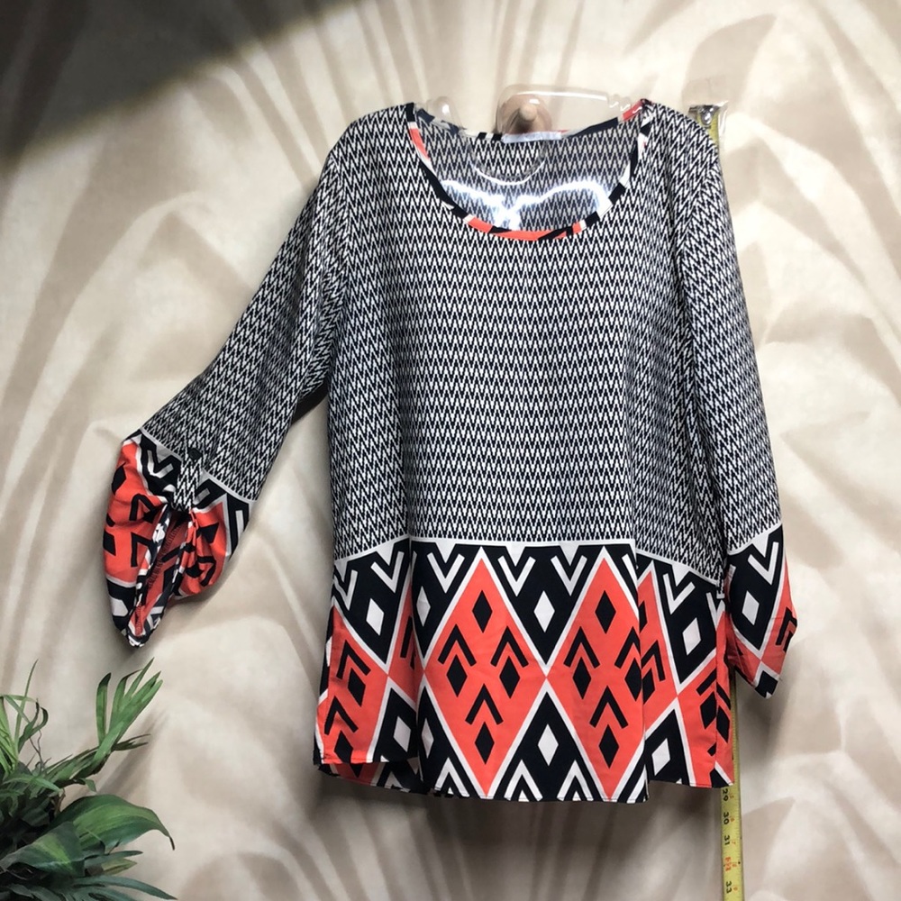 Nouvida‎ ladies top
